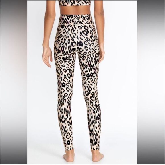 Johnny Was Calme Leggings & Sports Bra Set - Picture 9 of 14